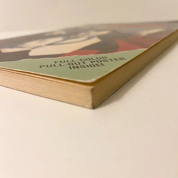 Vintage 1992 Universal Studios Monsters Presents Dracula Book Missing Poster - Picture 10 of 16